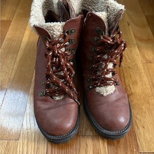 Design Lab Lord & Taylor Brown Boots with Fur Lining